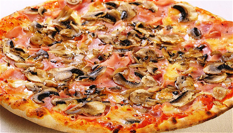 Pizza Ansjovis, kappertjes en olijven